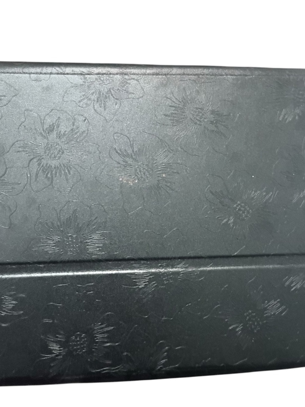 kate spade Black Floral Embossed Envelope Folio IPAD 10.2 Case - Picture 5 of 7